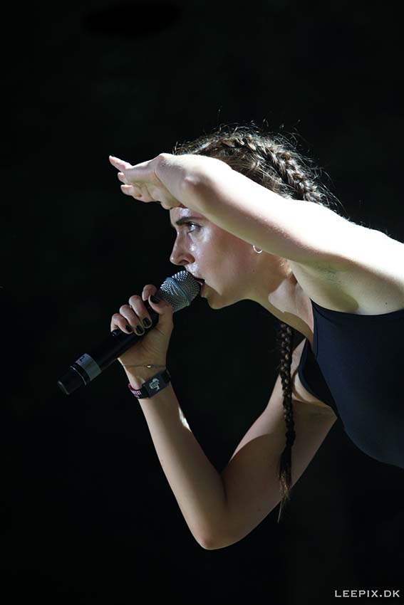 Live_198