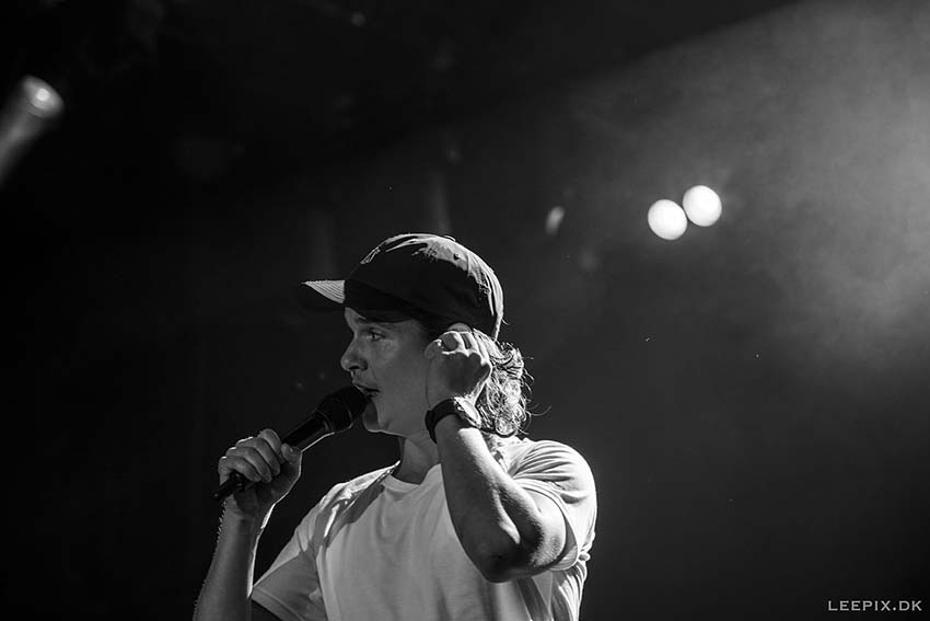 Live_219