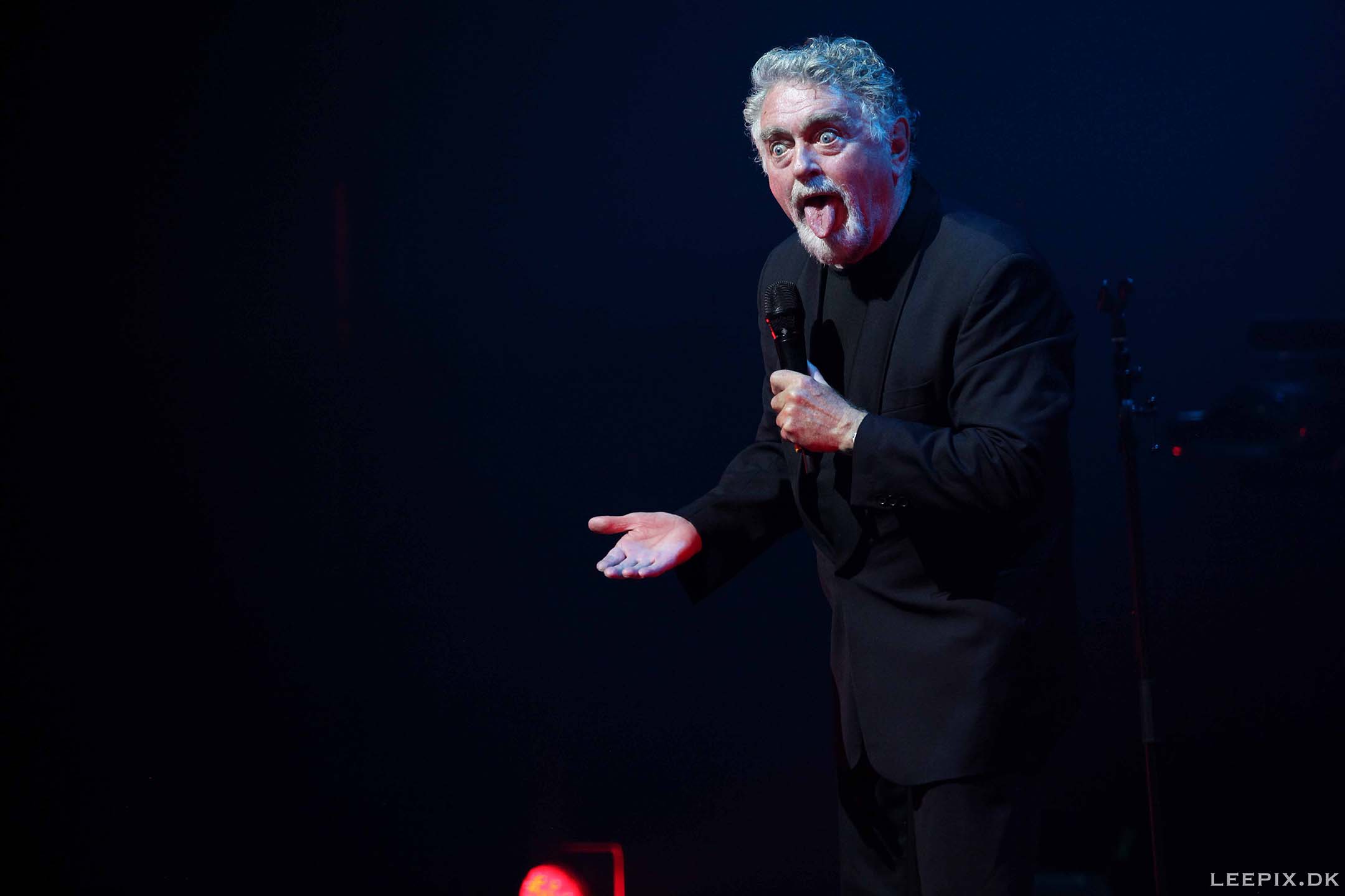 Live_54